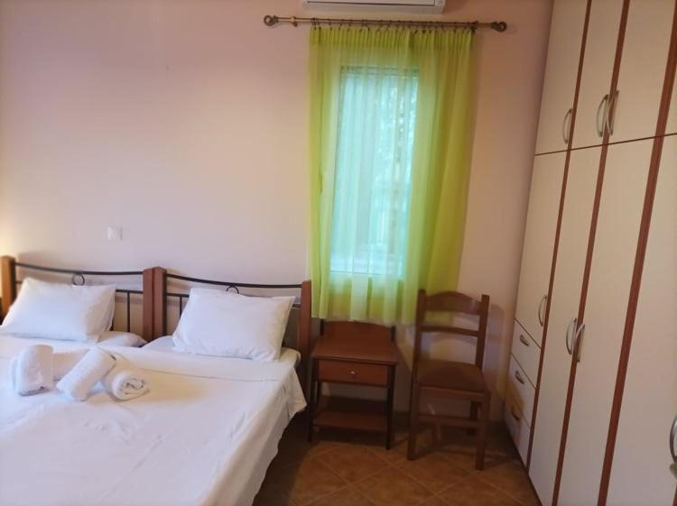 Lourantos Bayside Apartments 瓦西 外观 照片